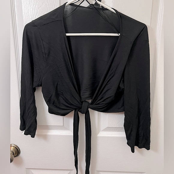 H&M Cropped 3/4 Sleeve Shrug / Wrap (Ties To Close) - Picture 1 of 6